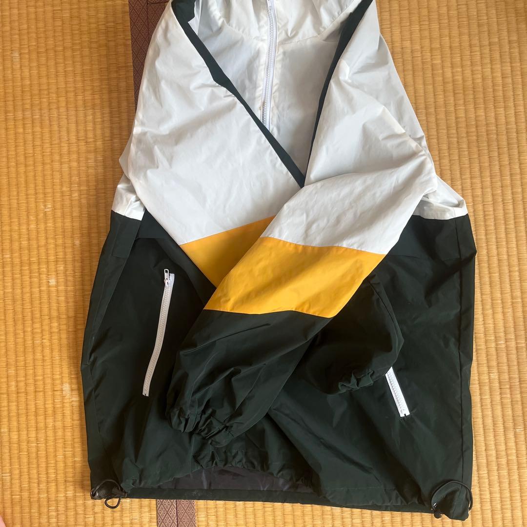 アノラックスタイル スノーボードウェア　ヘンリックハーロウ