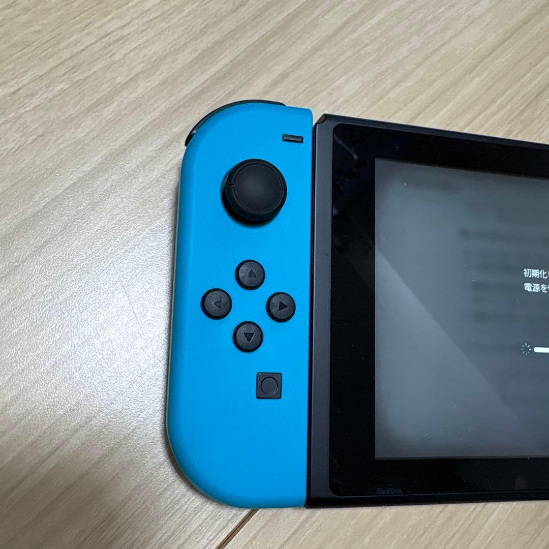 Nintendo Switch (L) ネオンブルー/ (R) ネオンレッド