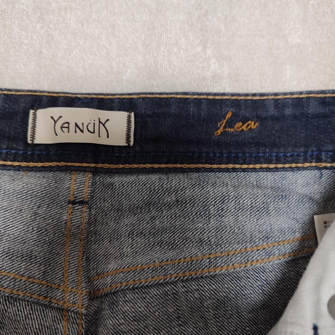 美品　YANUK　LEA W24 ボーイズ　ストレート　ストレッチ　デニム