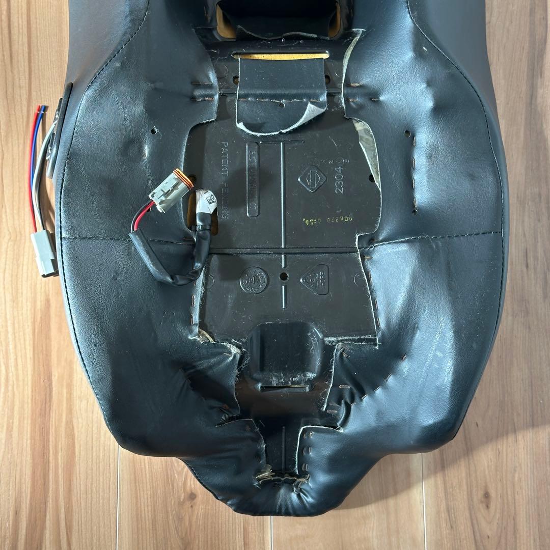 ハーレー 純正 サンレイ・ヒーテッドシート ツーリング +電源カプラー配線おまけ
