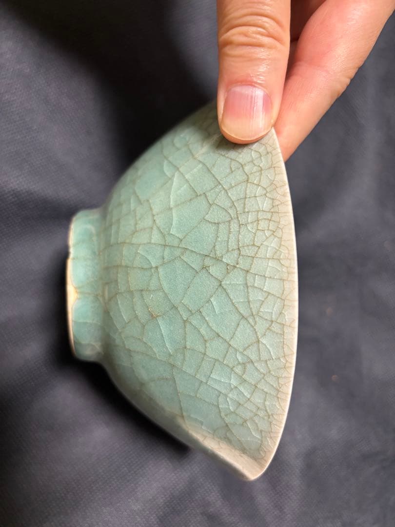 中国古美術品　龍泉窑 青磁茶碗 明の時代