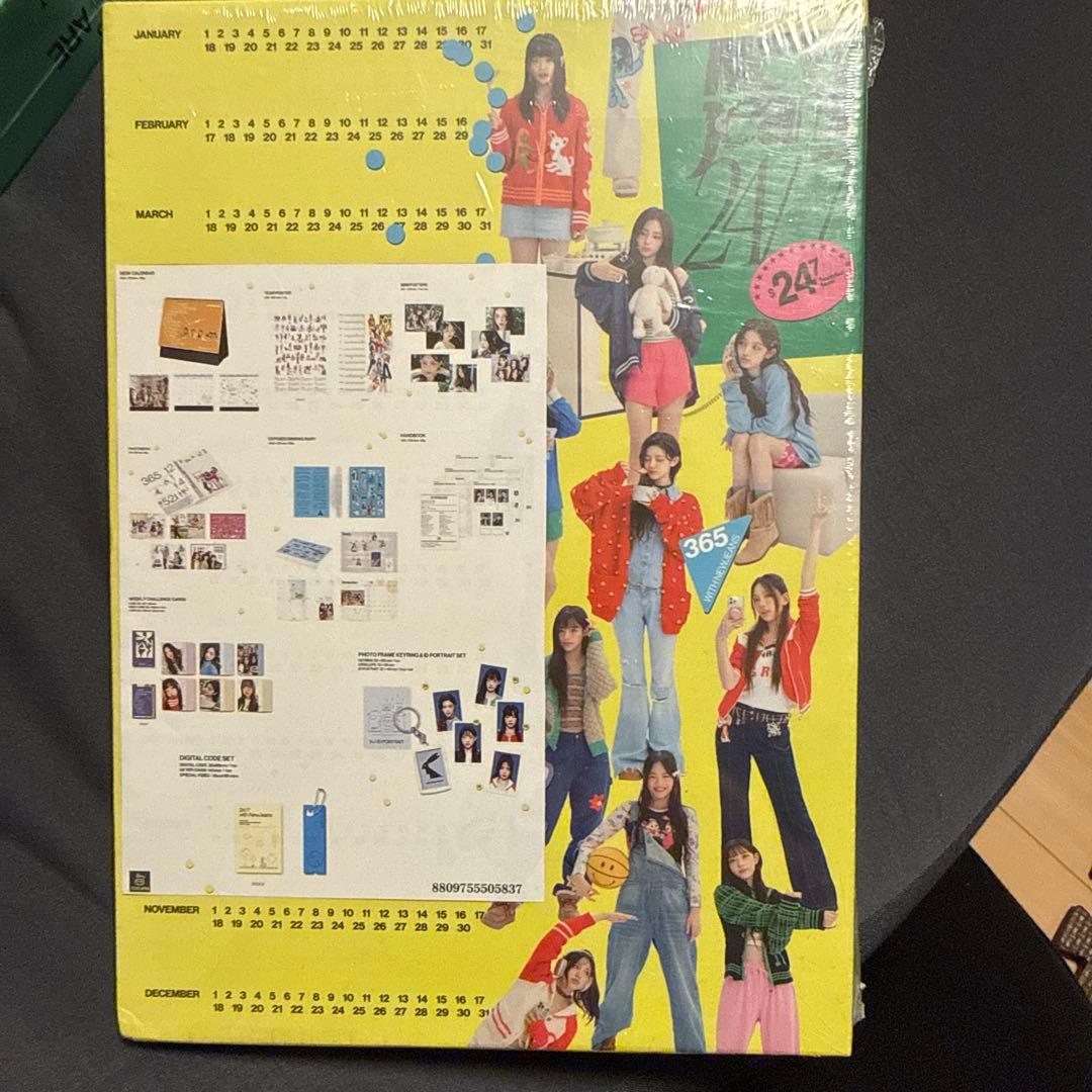 K-POP・アジア NEWJEANS 2024 SEASON'S GREETINGS