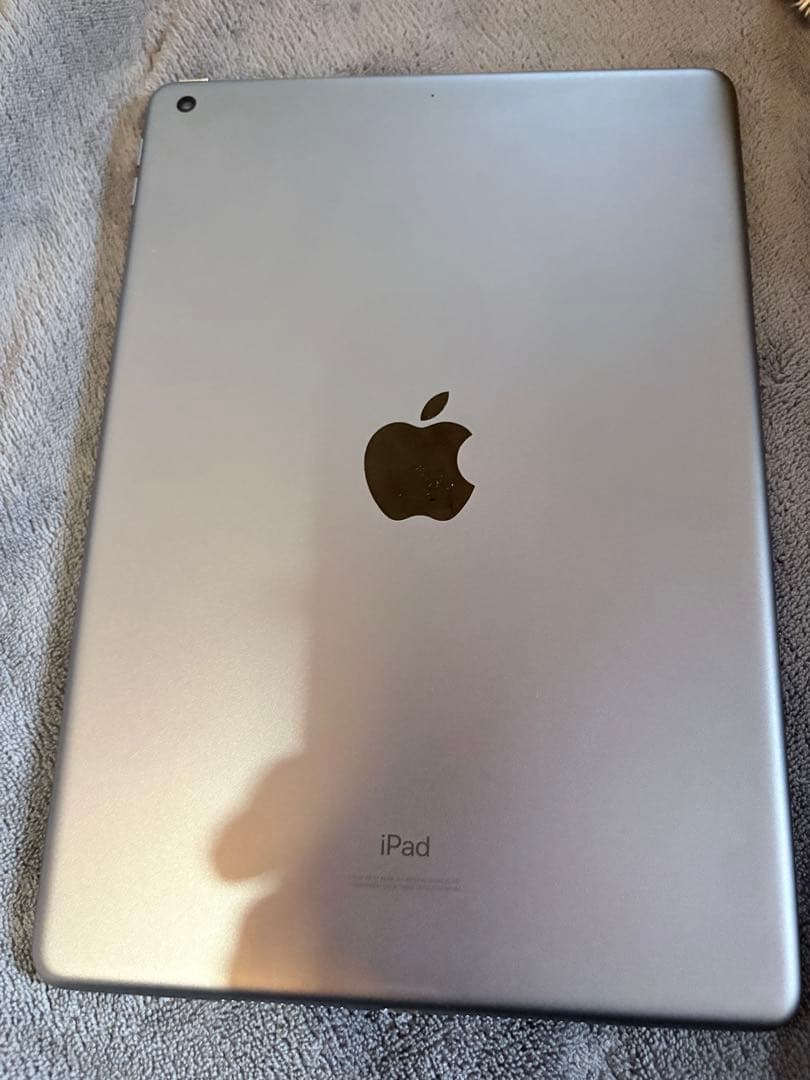 iPad 第7世代　32g スペースグレイ