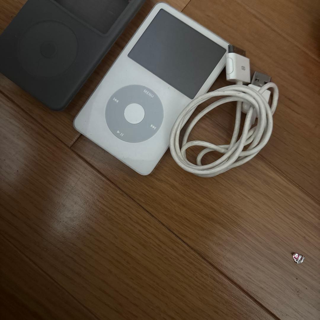 iPod Classic 30GB USBケーブル付き