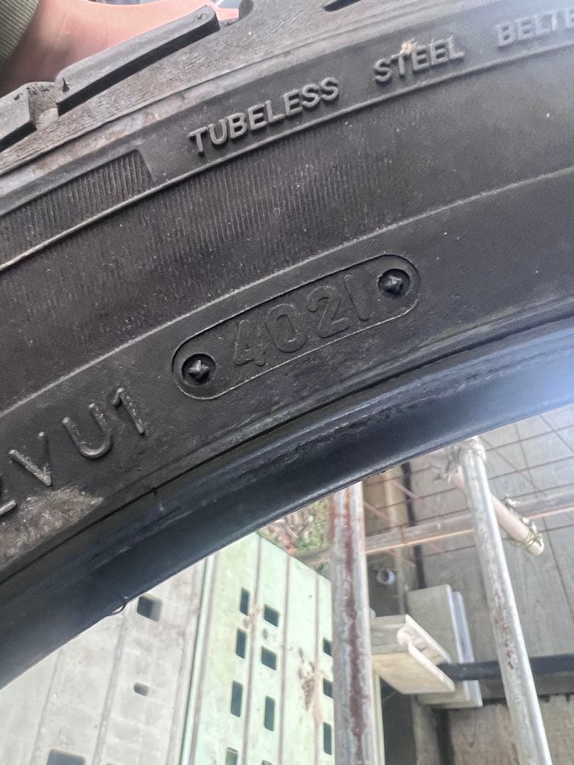295/35R24 スポーツタイヤ 4本　24インチ