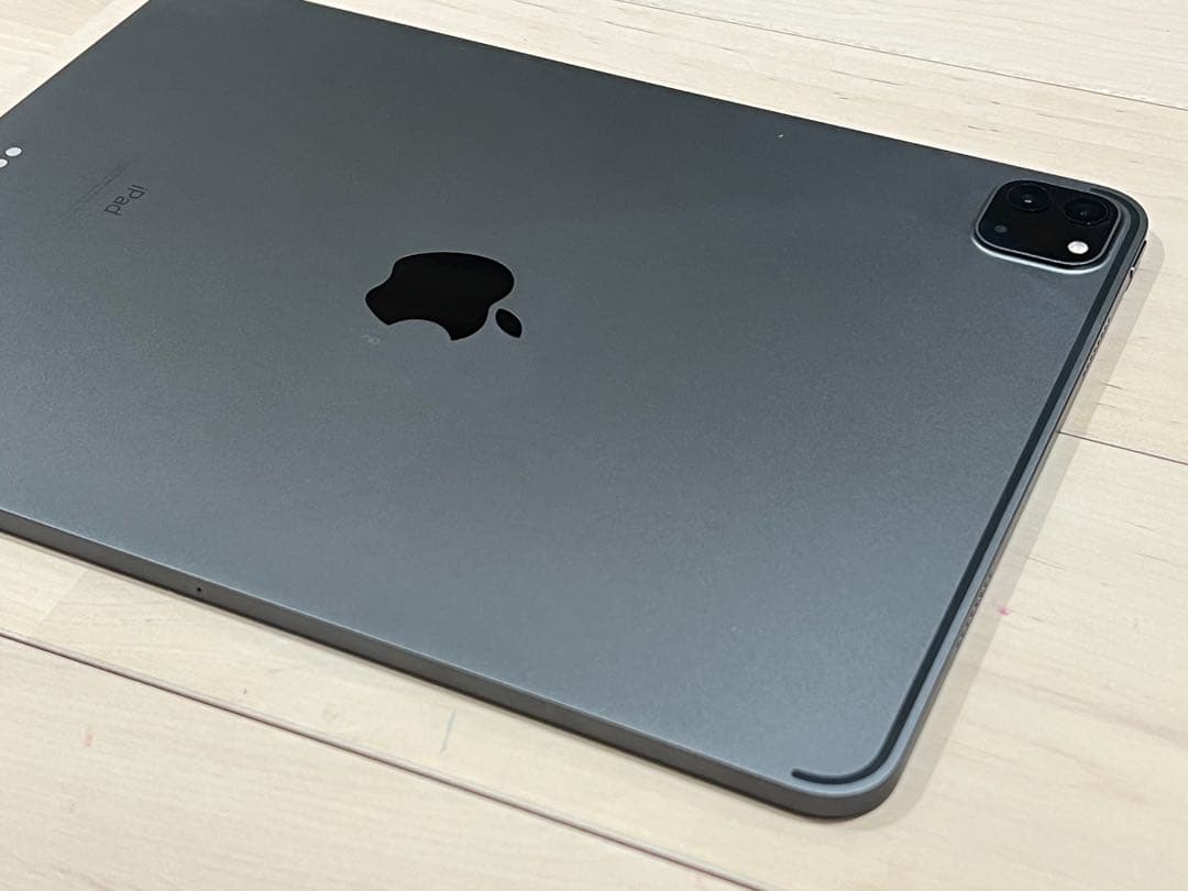 美品 iPad Pro 11インチ 第3世代 256GB ケース付き