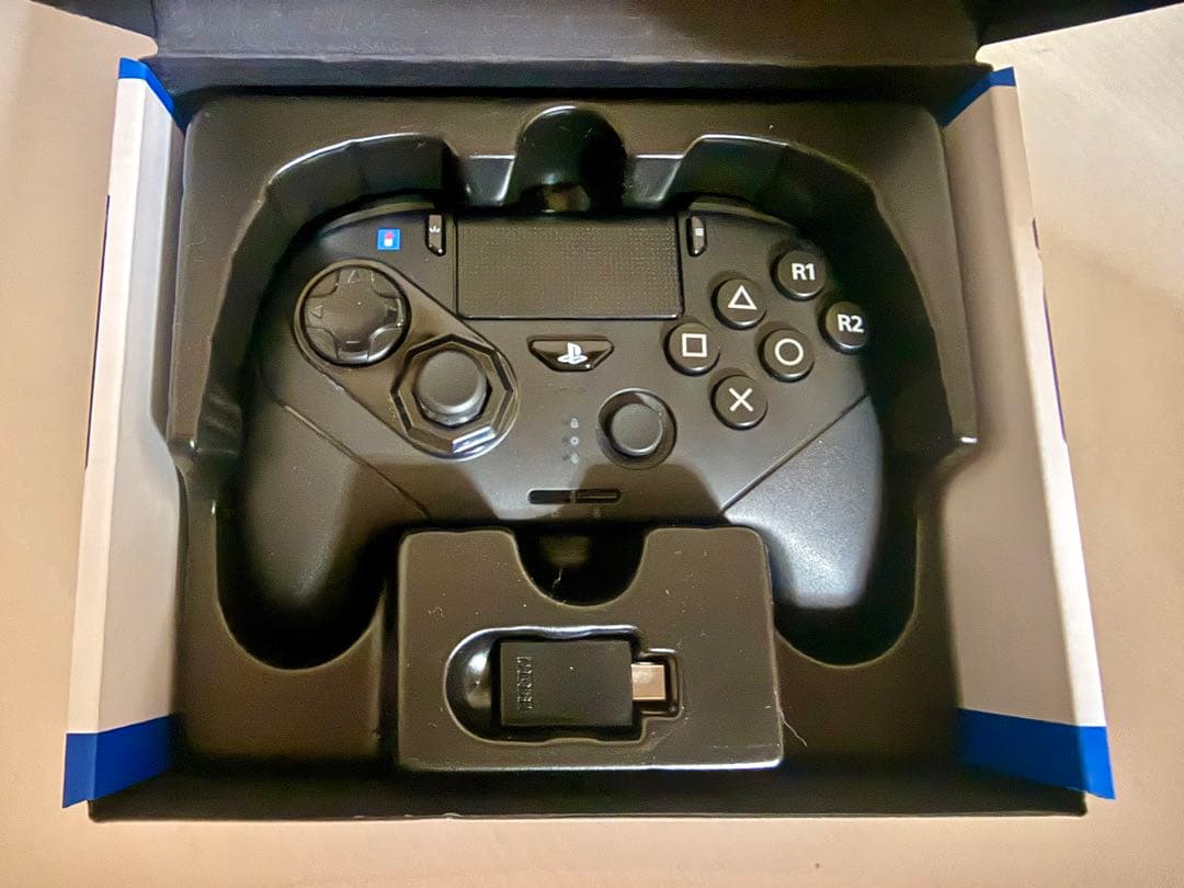 Fighting Commander OCTA Pro PS5用コントローラー