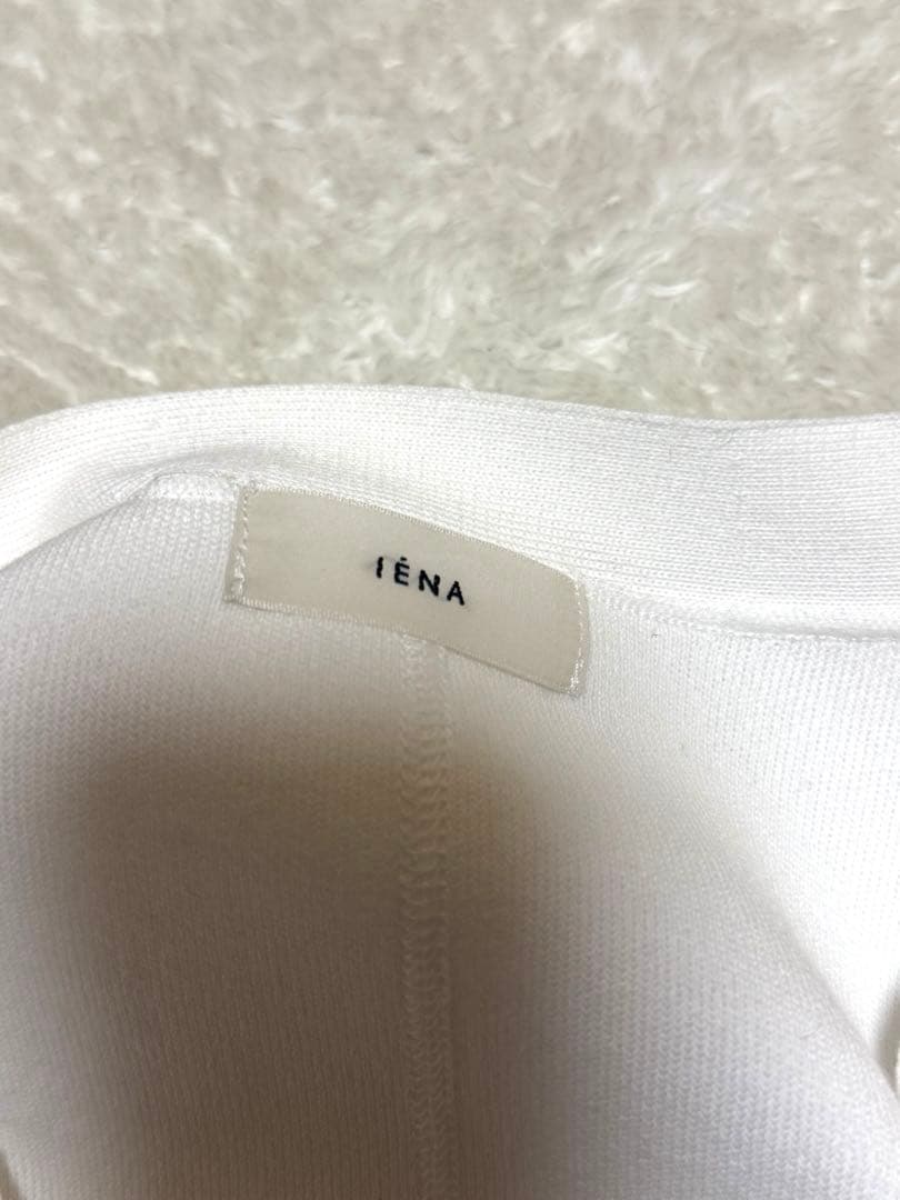 2024SS✨IENA ファインコットンスムースカーディガン　ホワイト　Vネック