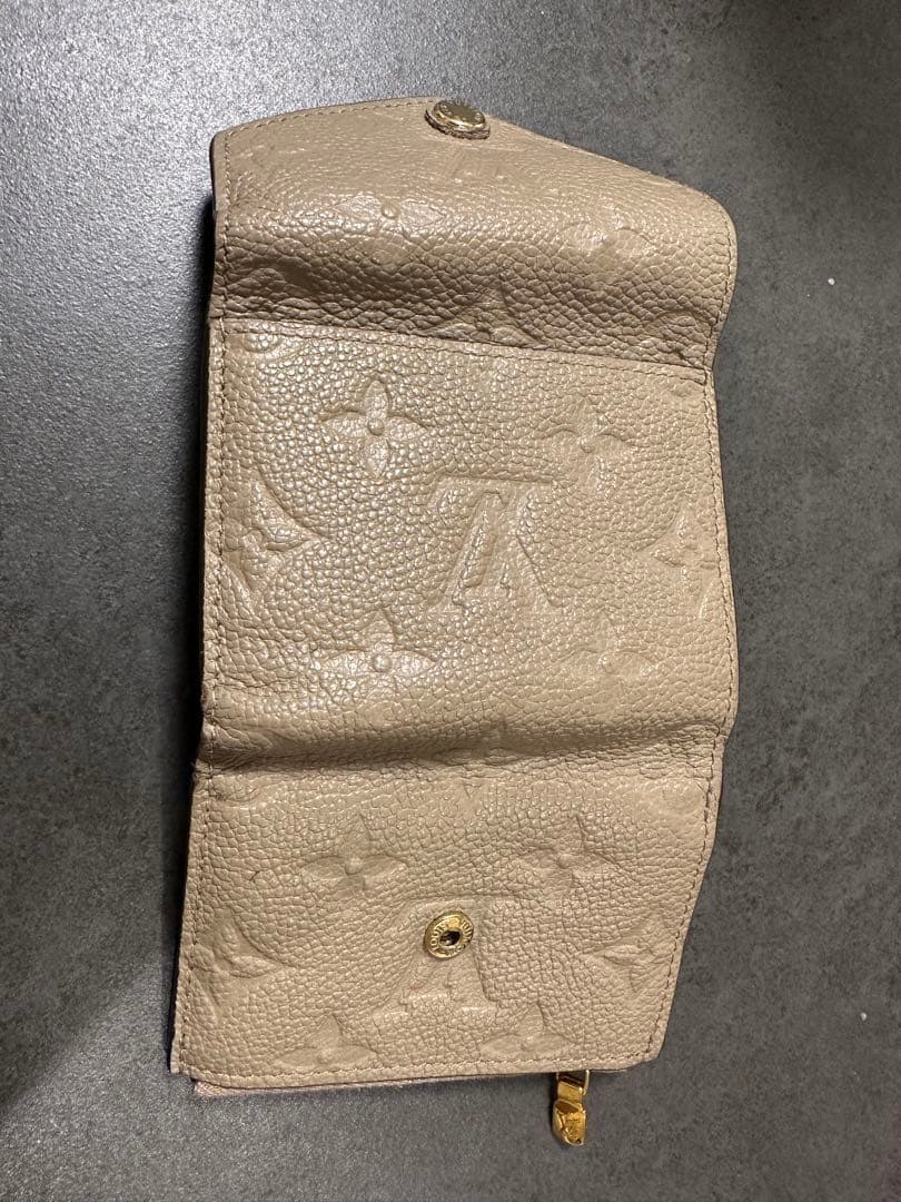 Louis Vuitton ベージュ 三つ折り財布