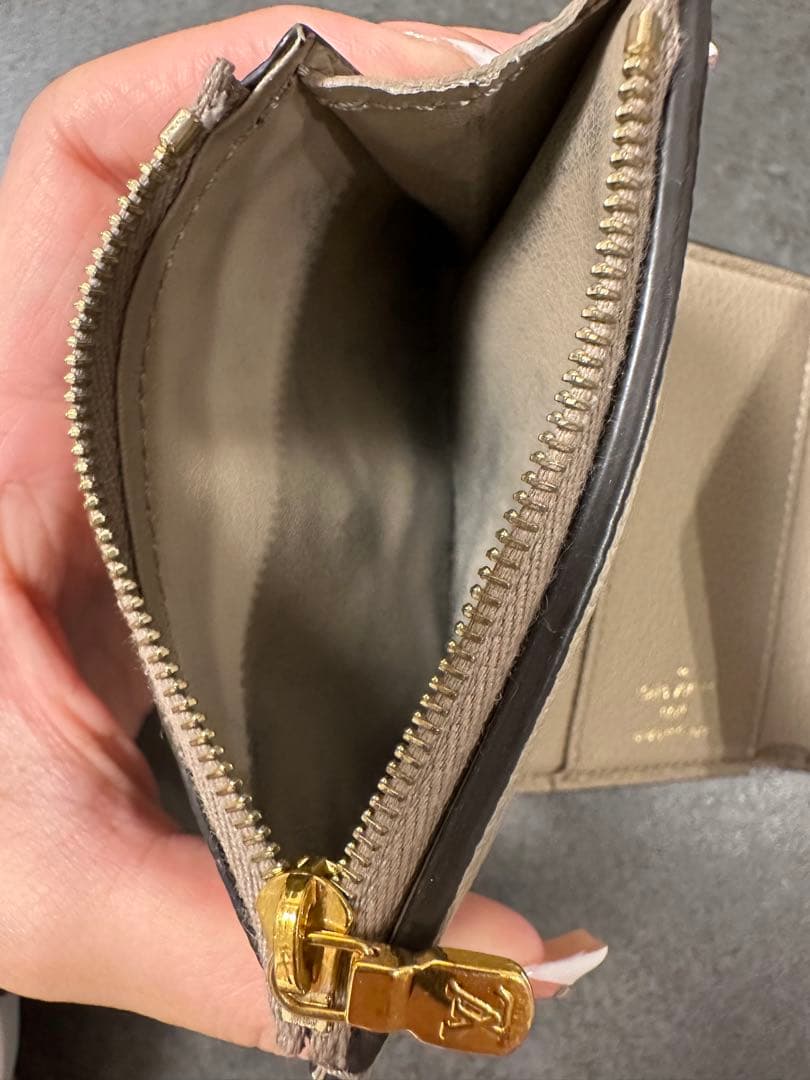 Louis Vuitton ベージュ 三つ折り財布