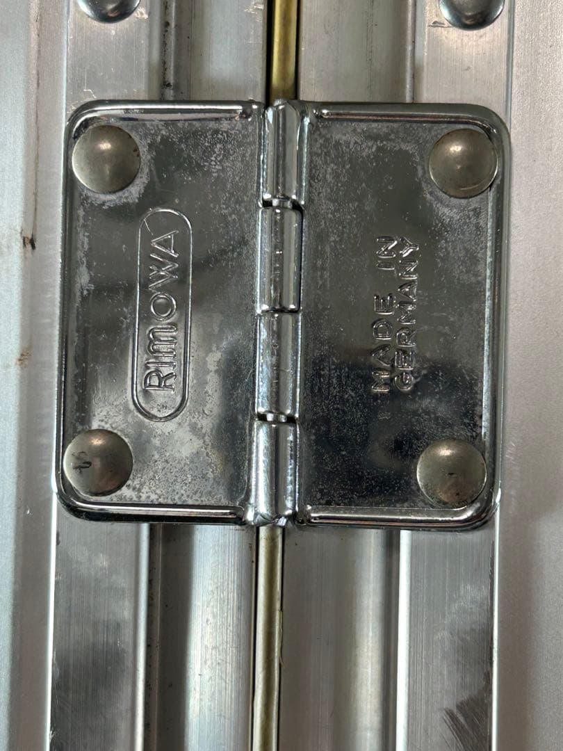 リモワ トラベルバック トパーズ 63L 2輪