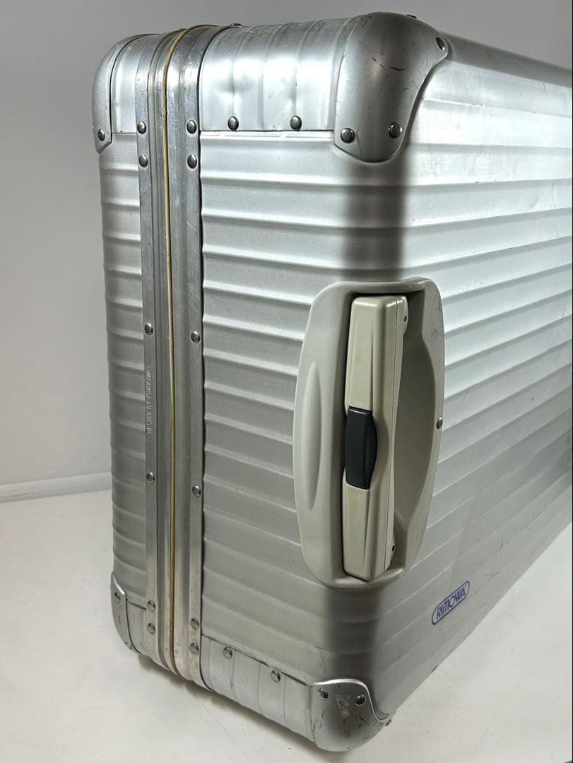 リモワ トラベルバック トパーズ 63L 2輪