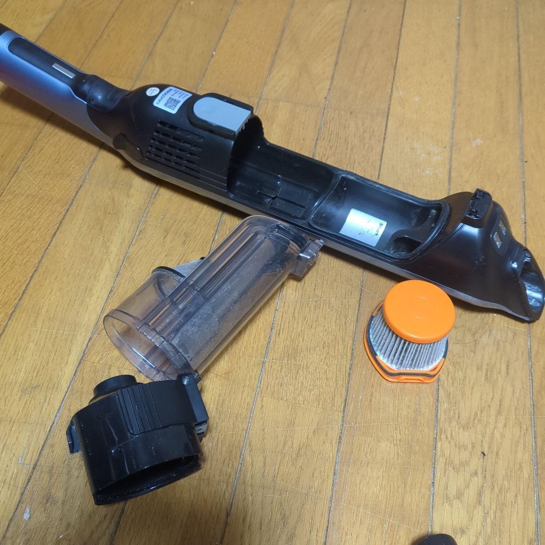 Shark スティッククリーナー 本体 ノズル3種付き　CS200JLB