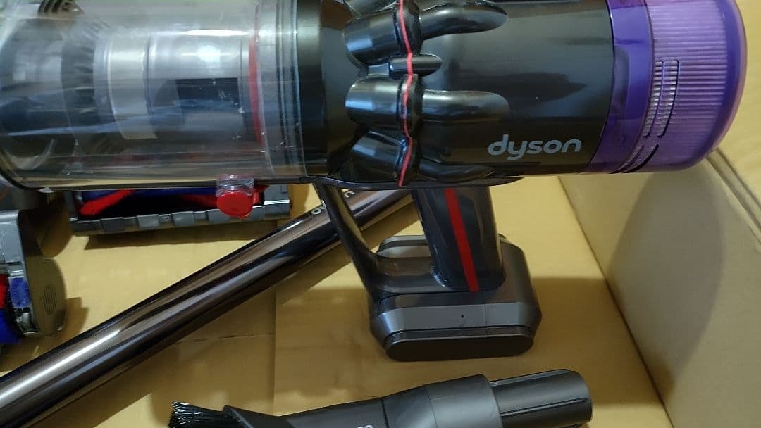 Dyson sv21 コードレススティッククリーナー
