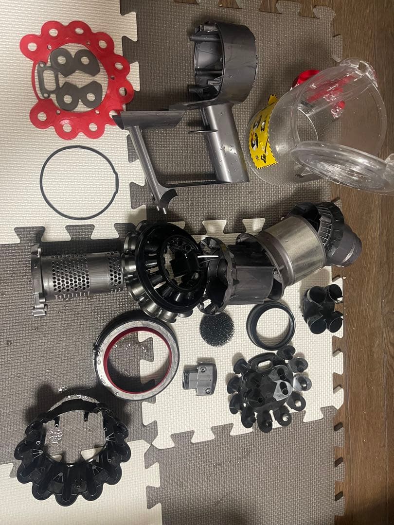 Dyson - ダイソン V10 (sv12) コードレス掃除機 付属品付