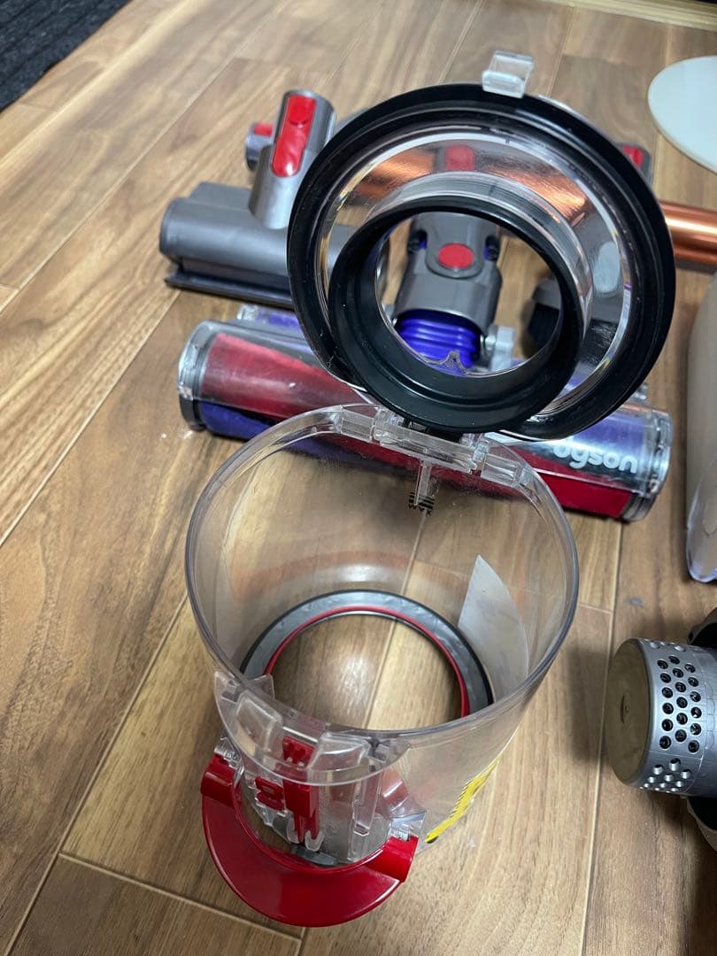Dyson - ダイソン V10 (sv12) コードレス掃除機 付属品付