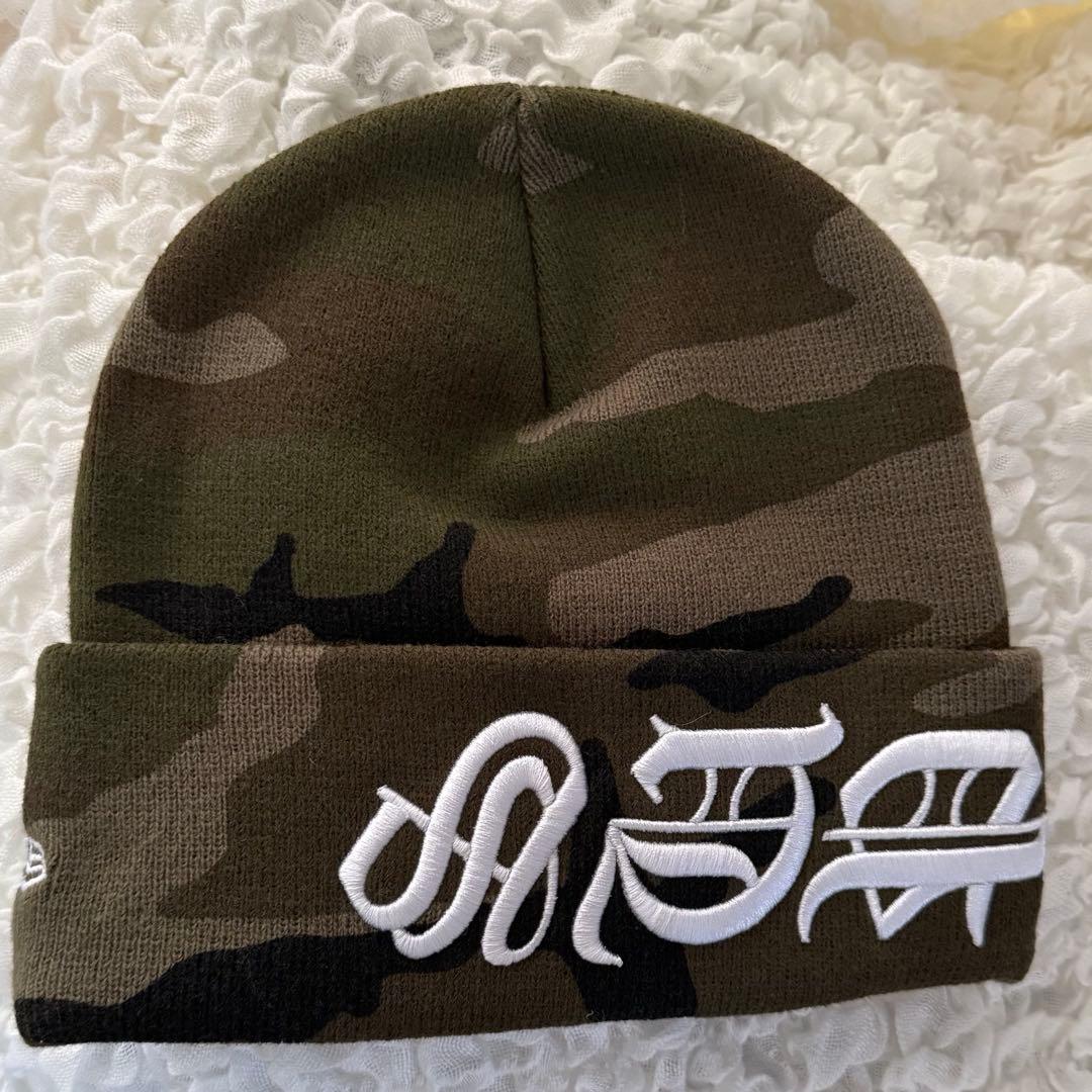 Supreme New Era® Blackletter Beanie