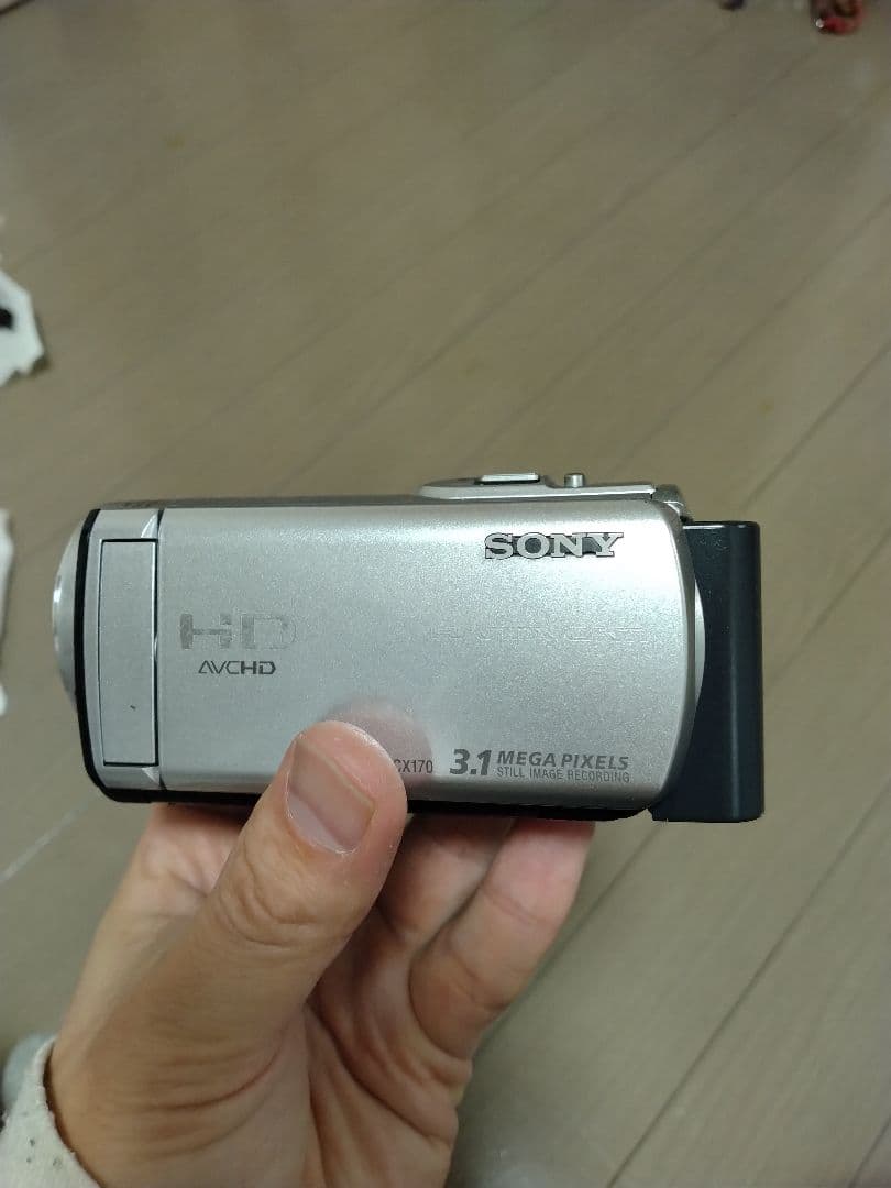 SONY HDR-CX170 ビデオカメラ 本体と充電ケーブル