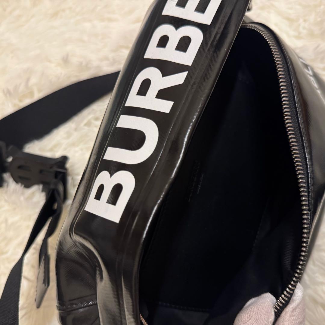 BURBERRY ショルダーバッグ ボディバッグ ブラック レザー ホースフェリ