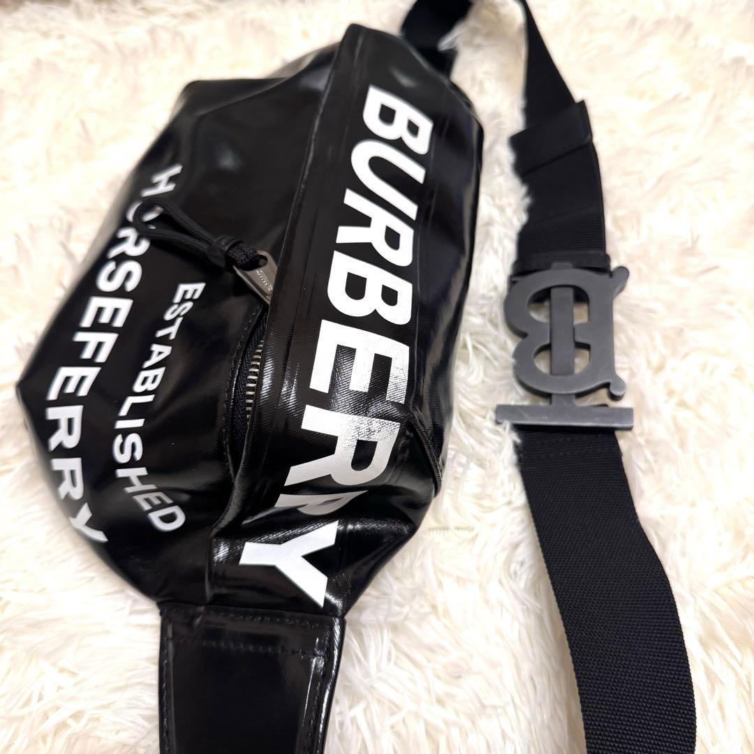 BURBERRY ショルダーバッグ ボディバッグ ブラック レザー ホースフェリ