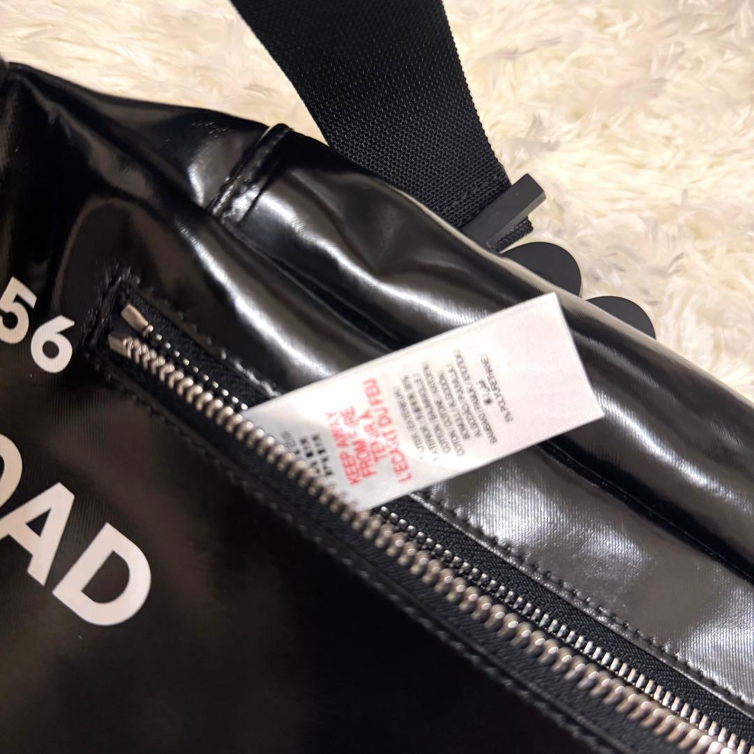 BURBERRY ショルダーバッグ ボディバッグ ブラック レザー ホースフェリ