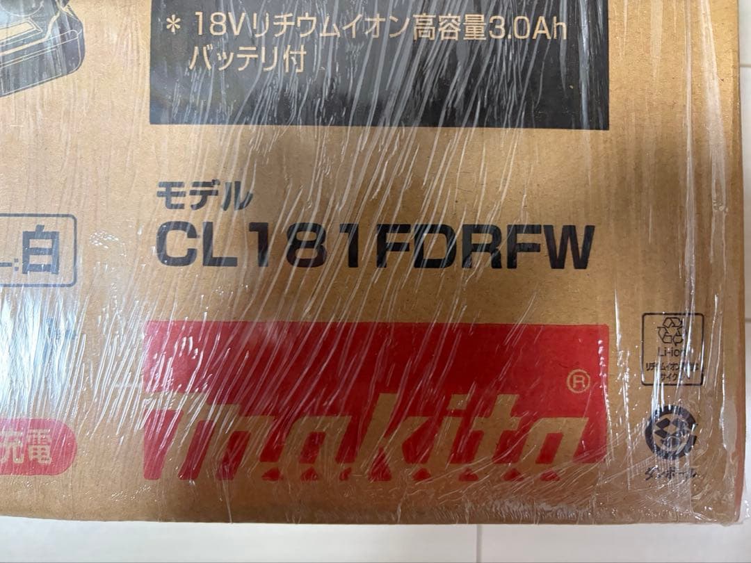 【未使用品】makita マキタ 充電式クリーナ CL181FDRFW ホワイト