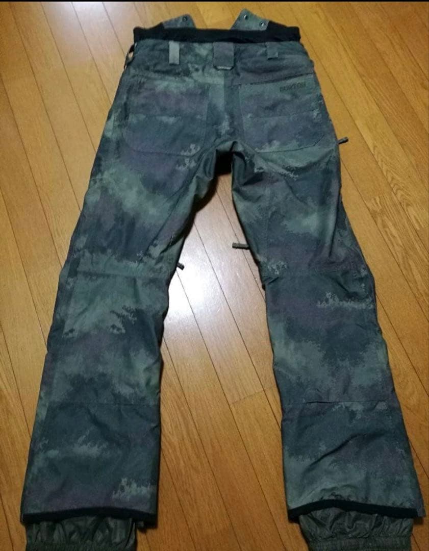 BURTON 迷彩 パンツ