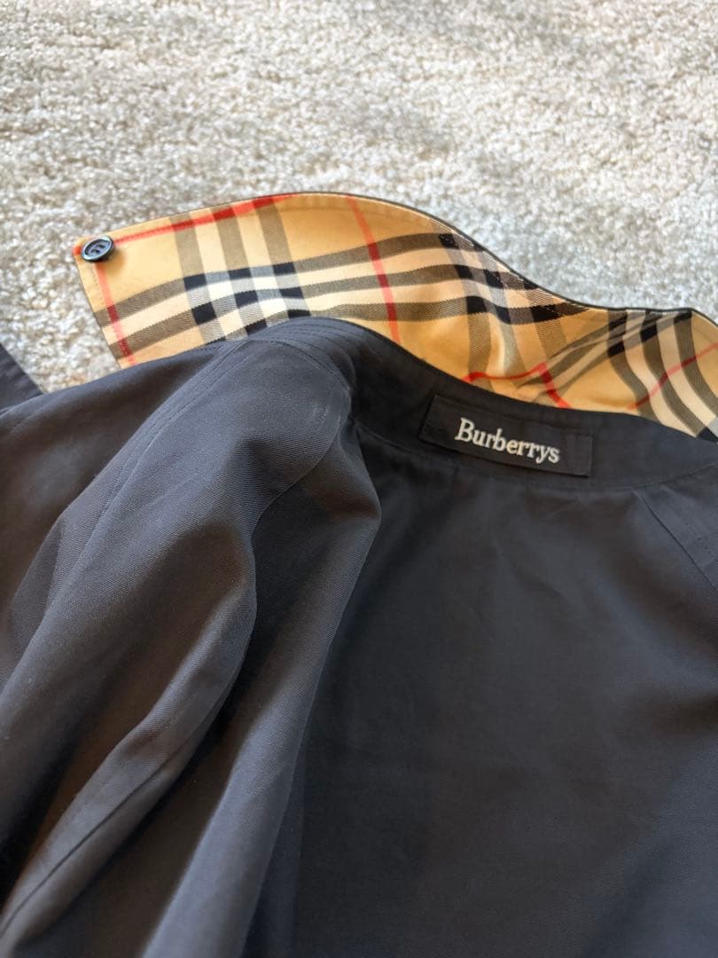 Burberrysヴィンデージバーバリーズ　トレンチコート　ブラック