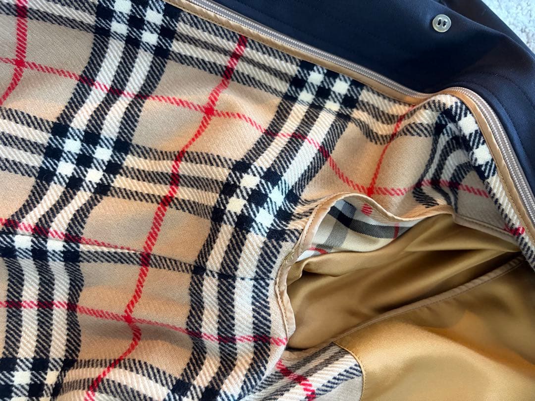 Burberrysヴィンデージバーバリーズ　トレンチコート　ブラック