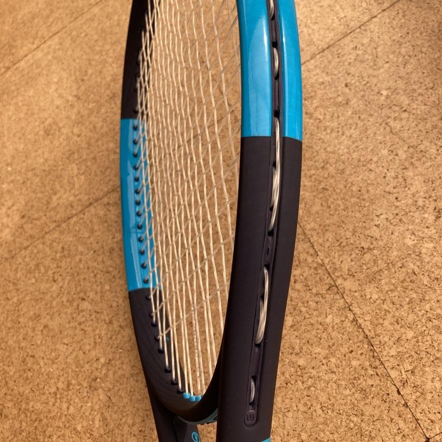 Wilson ULTRA 100 V2.0 G2サイズ 硬式 テニスラケット
