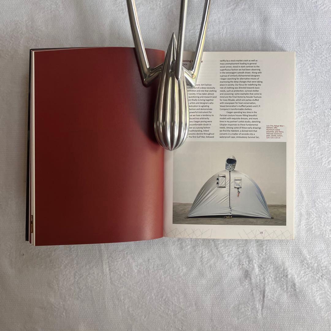 ©︎2011 AWARE ART FASHION archive book