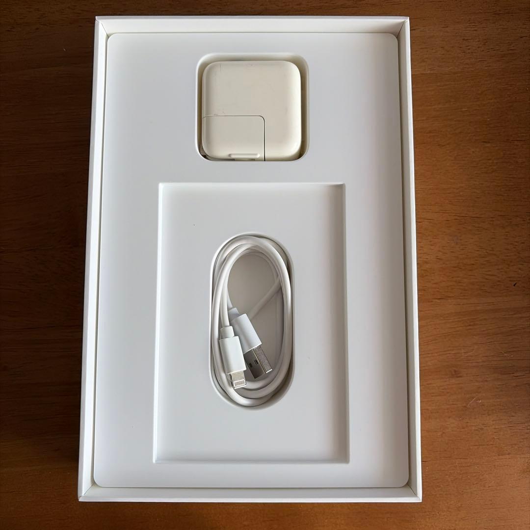 Apple iPad mini4 ゴールド 本体