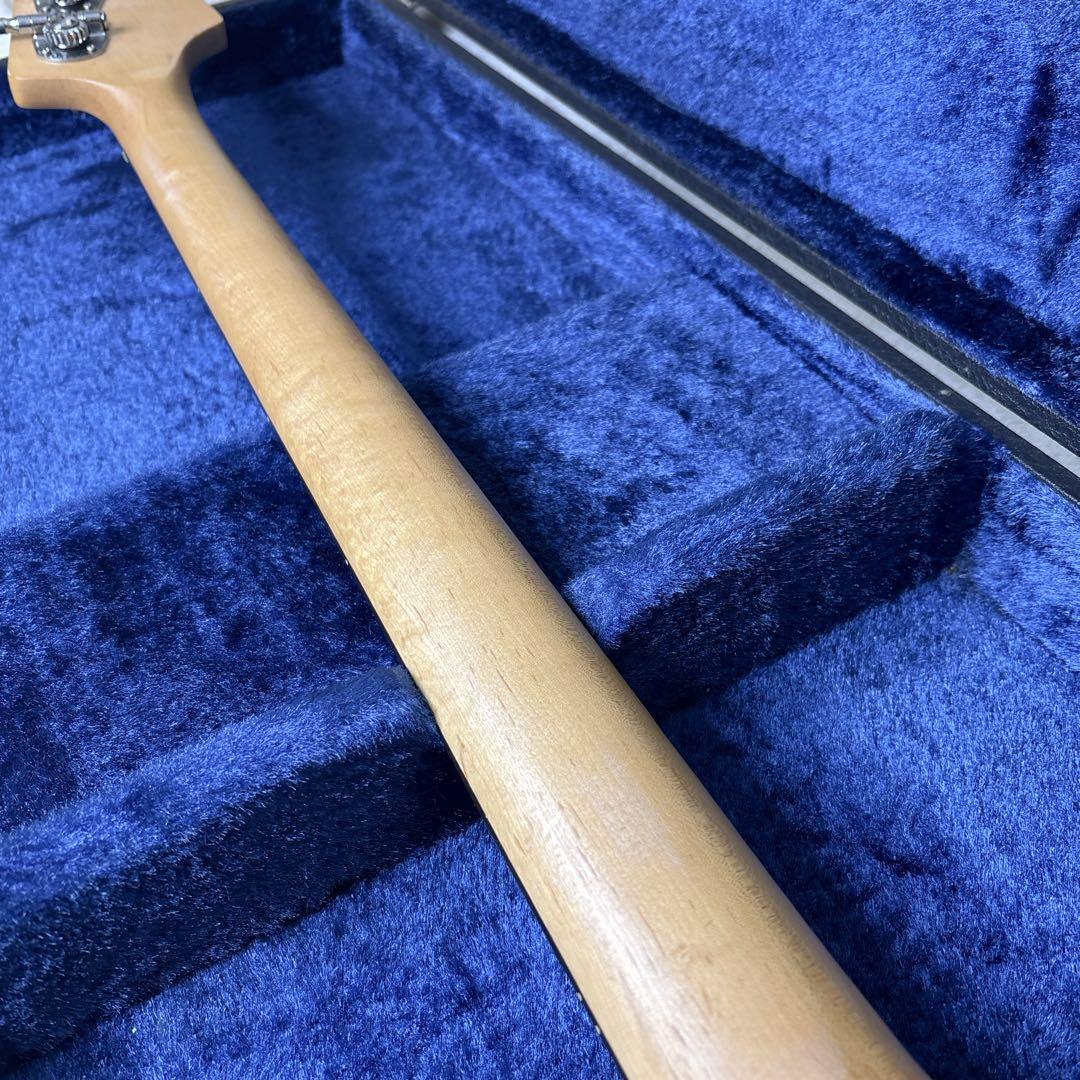 リバースジャズベース マルチレイヤーレリック仕様