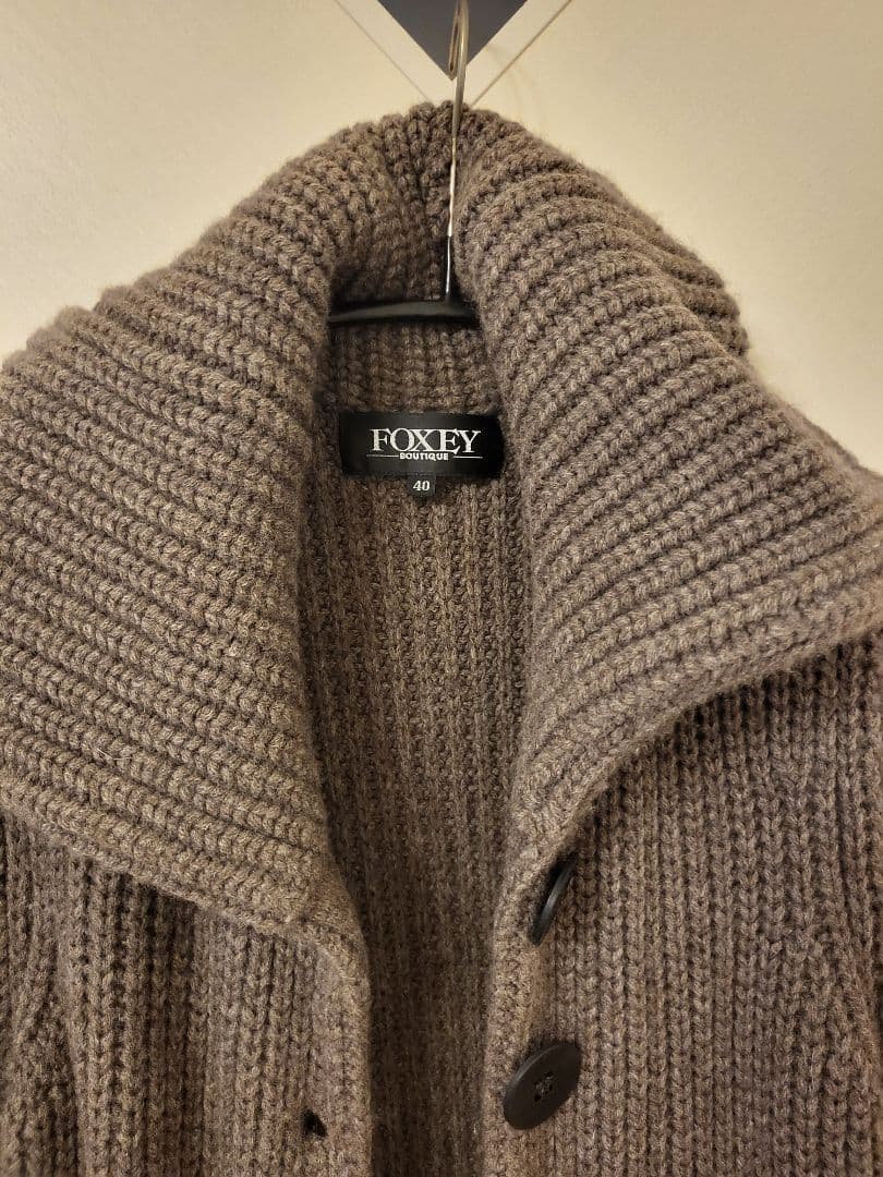FOXEY boutique フォクシーのニットコート 40 ブラウン