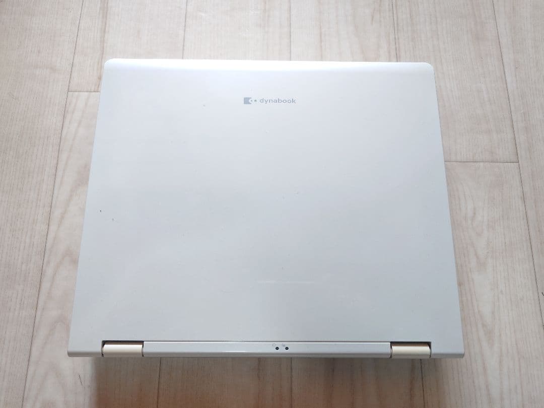 dynabook ホワイト