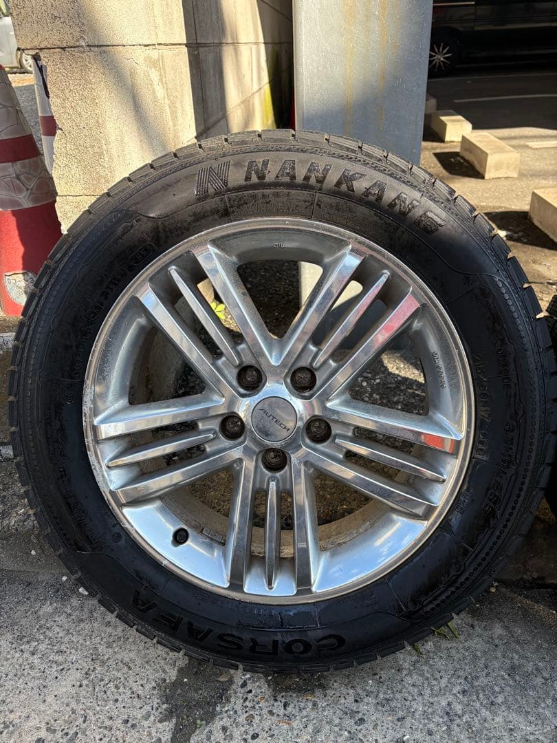 E51エルグランドライダー純正ホイール　スタッドレスタイヤ付215/60R17