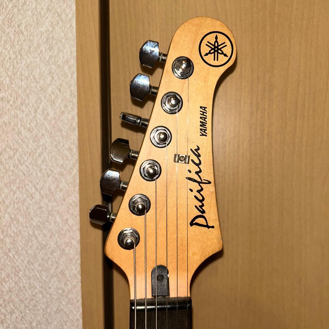 パシフィカ 112V エレキギター ブラック
