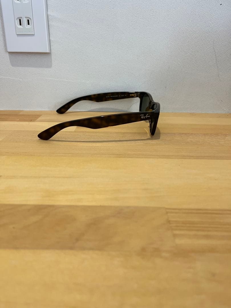 渡*辺様 レイバン　RB2132 NEW WAYFARER