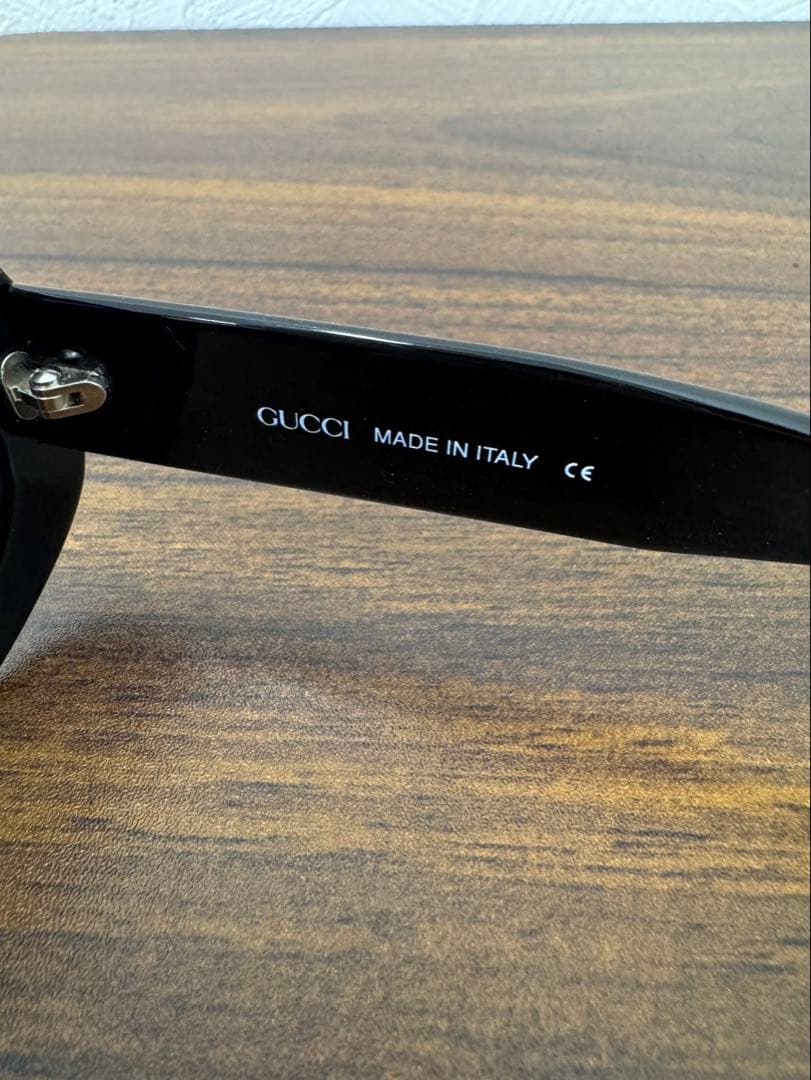 GUCCI オールド サングラス GG2401 インターロッキング