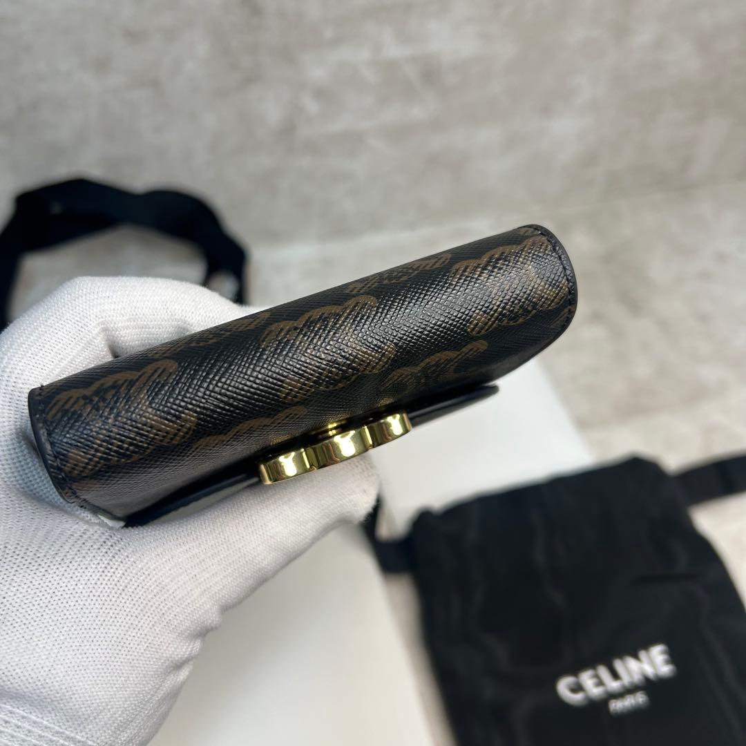 極美品✨CELINEトリオンフ 三つ折り財布 ゴールド金具 箱、保存袋付