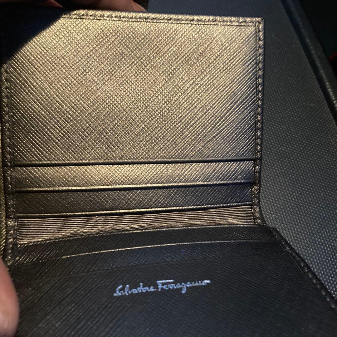 Ferragamo フェラガモ ガンチーニ ガンチーニ 二つ折り 財布