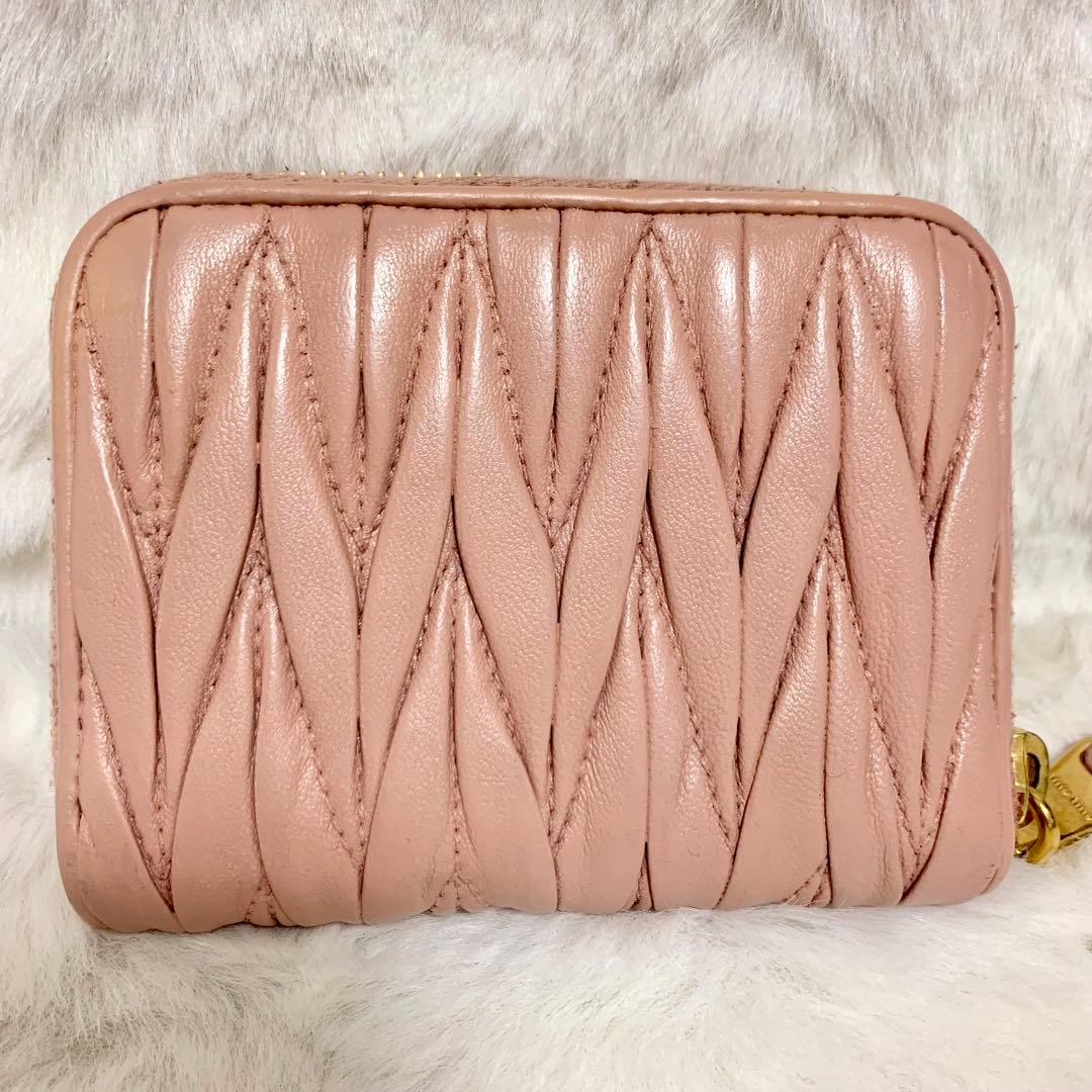 み*♡様 人気！miumiu ミュウミュウ　ケース　マテラッセ