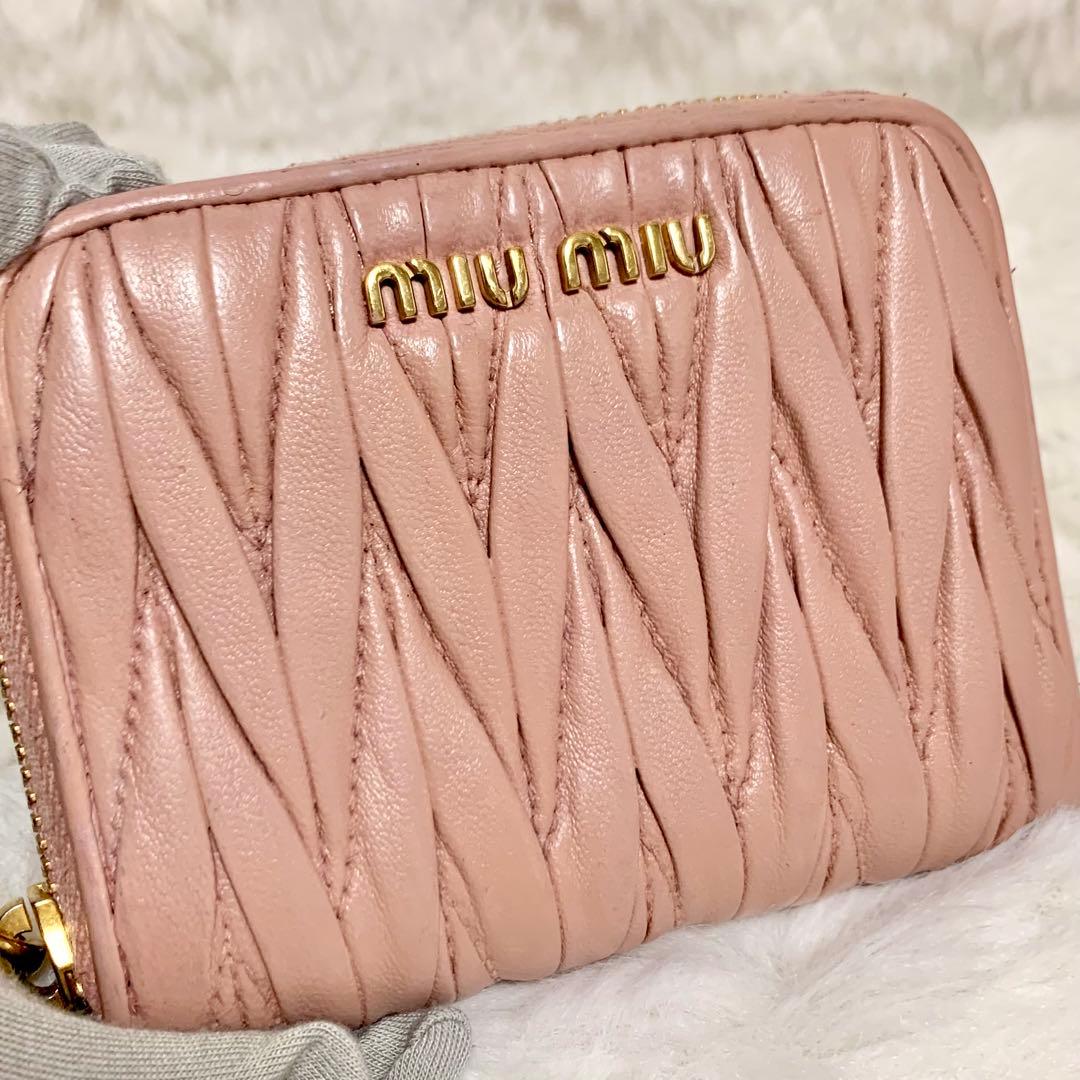 み*♡様 人気！miumiu ミュウミュウ　ケース　マテラッセ