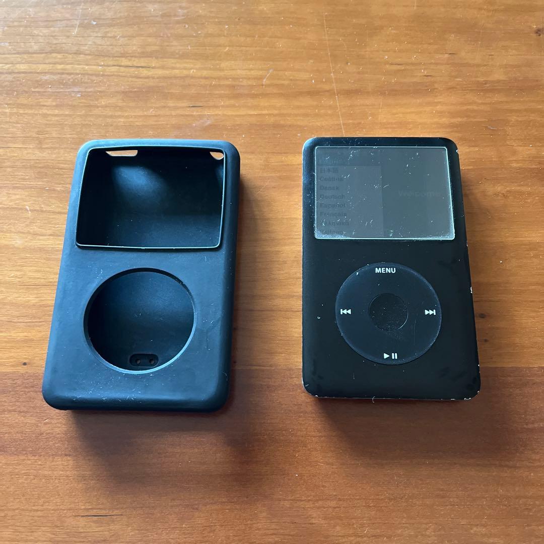iPod classic 80GB ブラック 本体、シリコンカバー、ケーブル付き