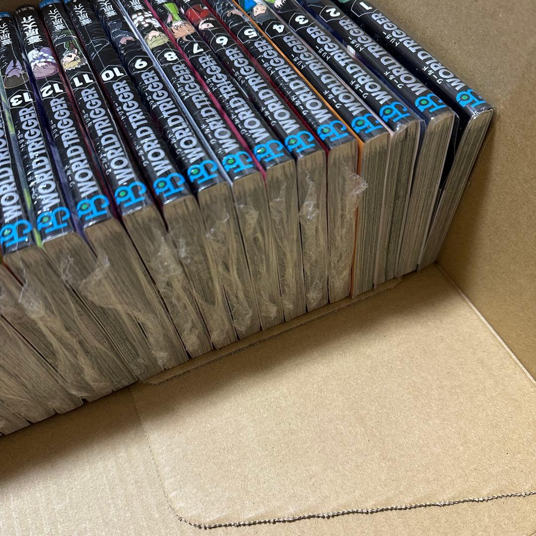 ワールドトリガー　漫画　1〜28巻　オフィシャルデータブック　クリアポスター