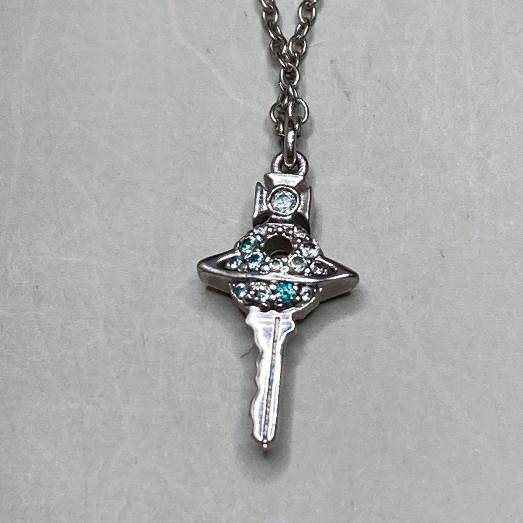 Vivienne Westwood ネックレス オーブ　ストーン　鍵　シルバー