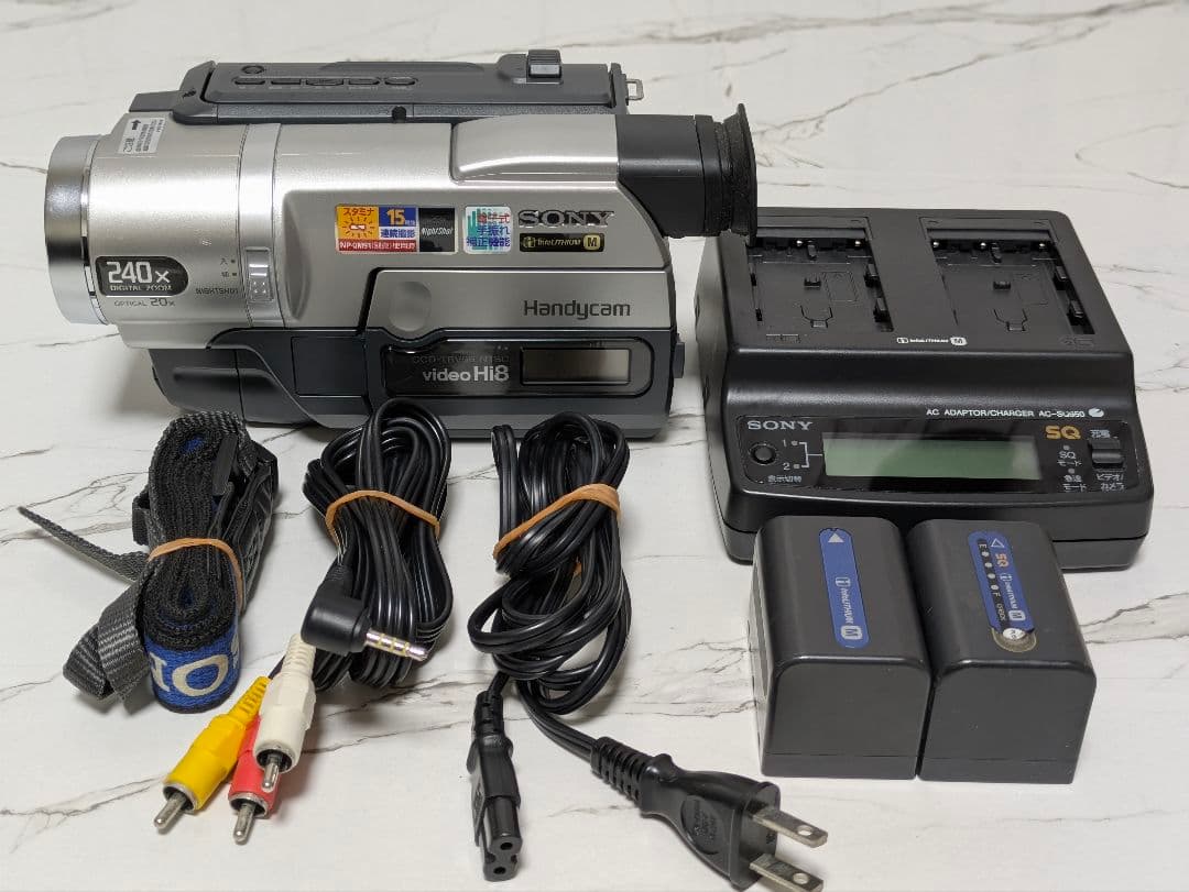 ② SONY　CCD-TRV96　Hi8　8mm対応