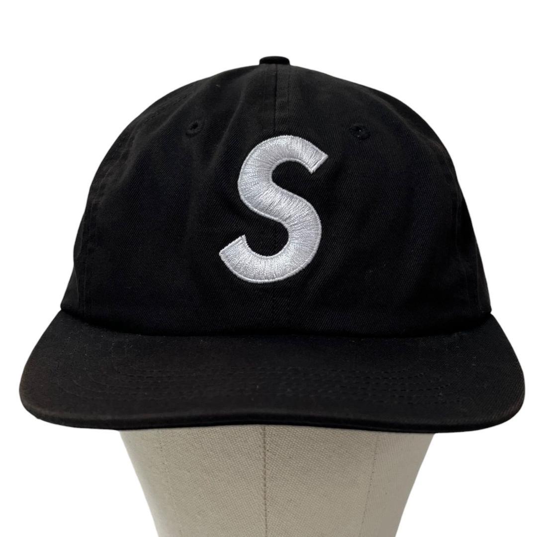 ☆7301 Supreme S Logo 6-Panel キャップ ブラック