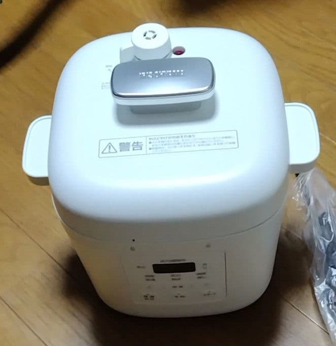 新品 アイリスオーヤマ 電気圧力鍋3L KPC-REMA3-W