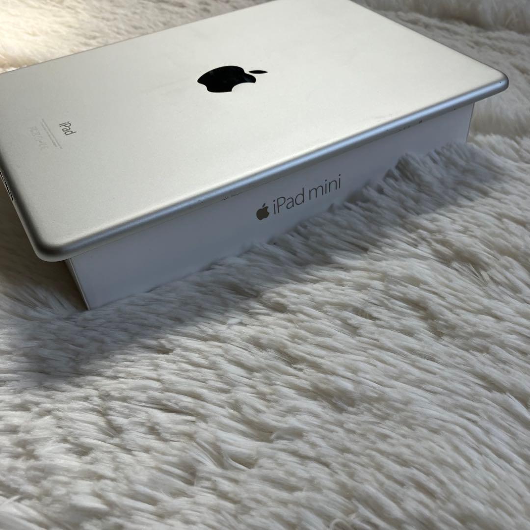 【完動品】iPad Air2 32GB 【すぐ発送】【付属品】